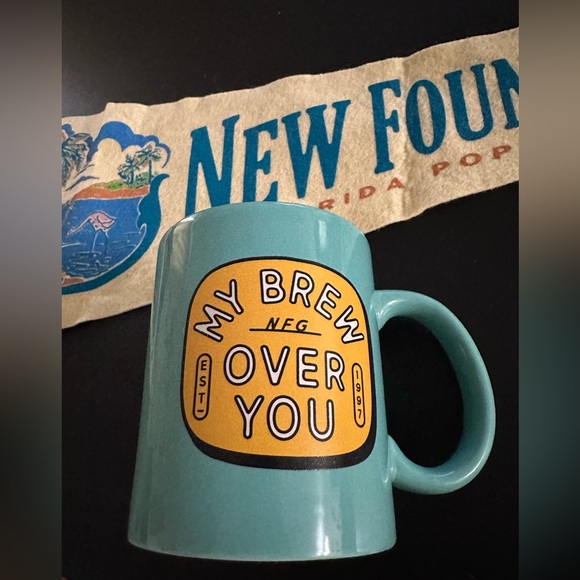 New Found Glory VIP Mug & Pennant - Picture 2 of 4